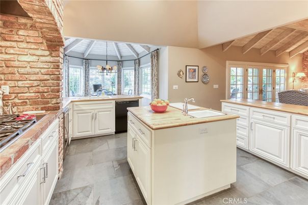 Chandelier, Interior, Kitchen, Pendant Lights, Stone Walls, Wooden Beams, Wooden Ceilings