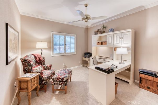 Home Office, Interior