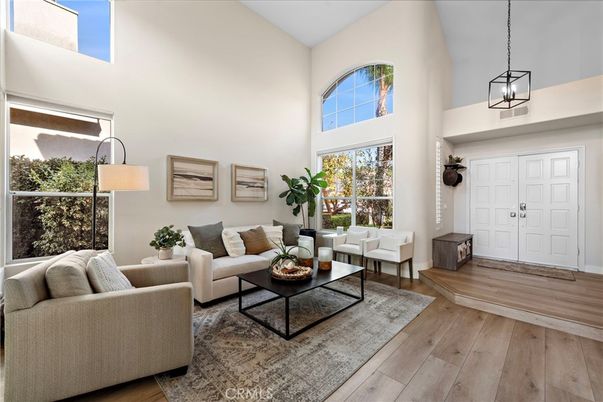 Interior, Living room, Pendant Lights, Wood Texture Flooring