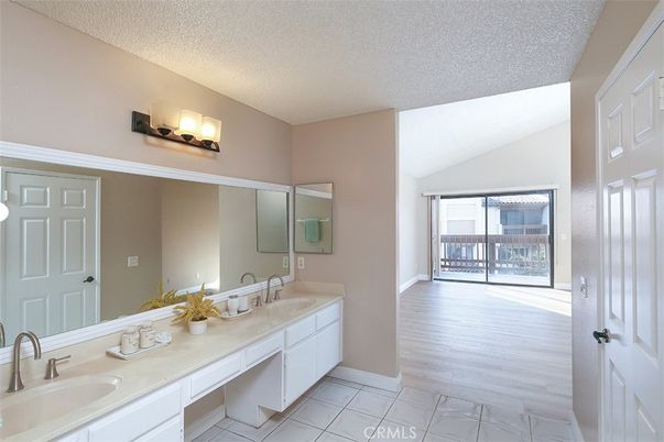 Bathroom, Dual Sink Vanities, Interior, Wood Texture Flooring