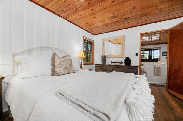 Bedroom, Interior, Wooden Ceilings, Wood Texture Flooring