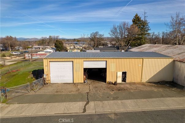 Detached Garage, Exterior