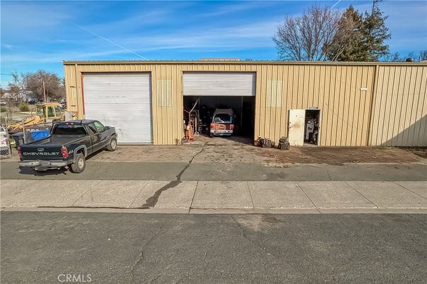 Detached Garage, Exterior