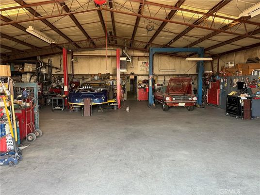 Garage, Interior