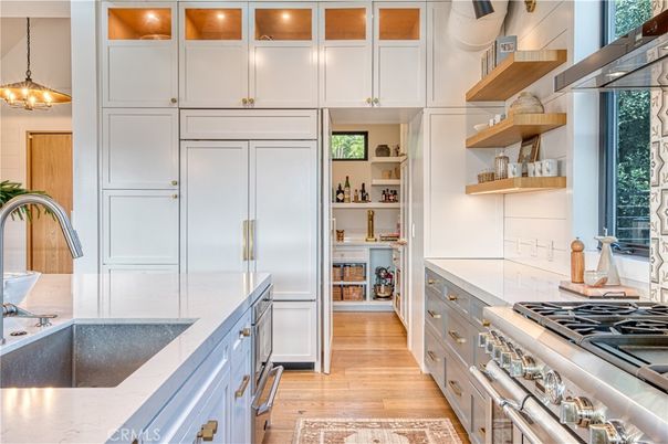 Interior, Kitchen, Pendant Lights, Wood Texture Flooring