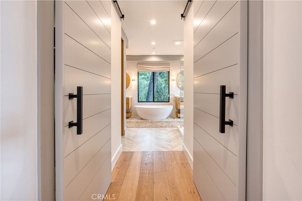 Bathroom, Free Standing Baths, Interior, Recessed Lighting, Wood Texture Flooring