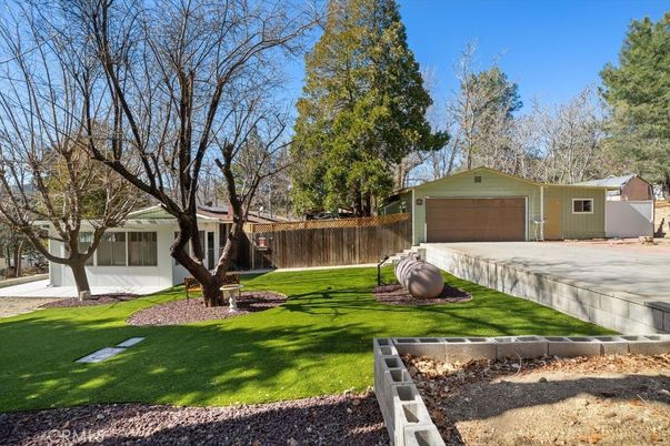 Backyard, Detached Garage, Exterior