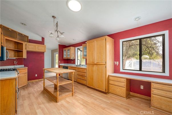 Home Office, Interior, Kitchen, Recessed Lighting, Wood Texture Flooring
