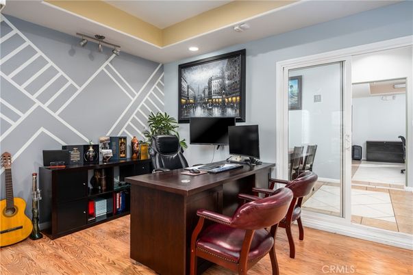Home Office, Interior, Recessed Lighting, Wood Texture Flooring
