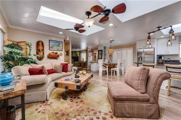 Dining room, Interior, Kitchen, Living room, Pendant Lights, Recessed Lighting, Stainless Steel Appliances, Wood Texture Flooring