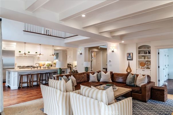 Interior, Kitchen, Living room, Pendant Lights, Recessed Lighting, Stainless Steel Appliances, Wood Texture Flooring