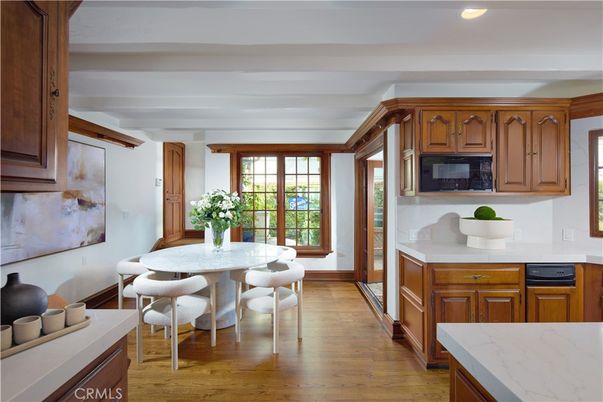 Dining room, Interior, Kitchen, Recessed Lighting, Wood Texture Flooring