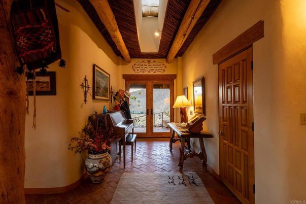 Interior, Piano, Wooden Beams, Wooden Ceilings