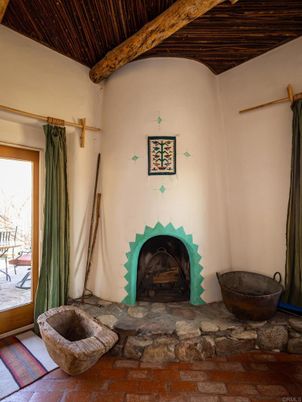 Fireplace, Interior