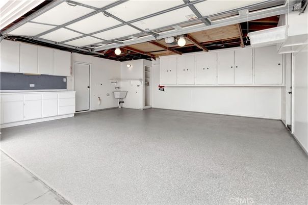 Garage, Interior