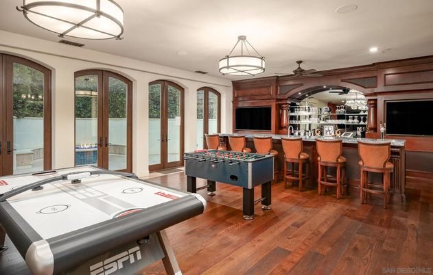 Billiard Table, Game Room, Interior, Recessed Lighting, Wood Texture Flooring