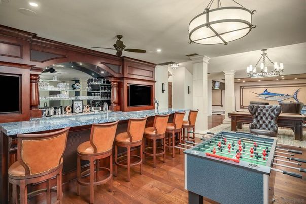 Chandelier, Interior, Recessed Lighting, Wood Texture Flooring