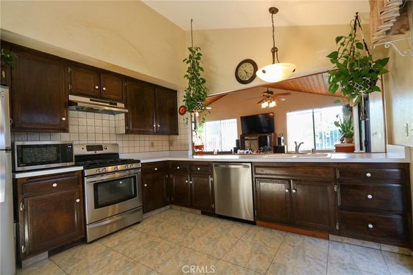 Interior, Kitchen, Pendant Lights, Stainless Steel Appliances