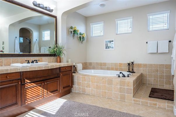 Bathroom, Interior, Tile Countertops
