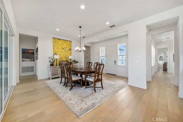 Chandelier, Dining room, Interior, Recessed Lighting, Wood Texture Flooring