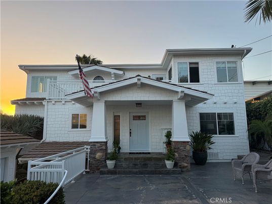 Exterior, Facade, American Craftsman
