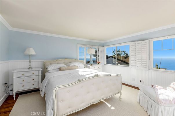 Bedroom, Interior, Water