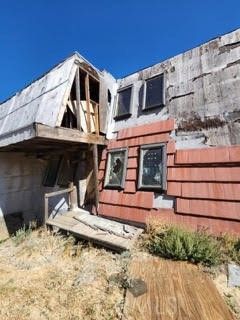 Exterior, Facade, None