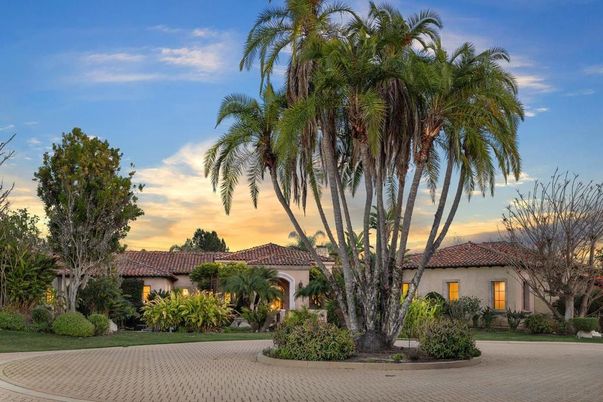 Backyard, Exterior, Facade, Mediterranean