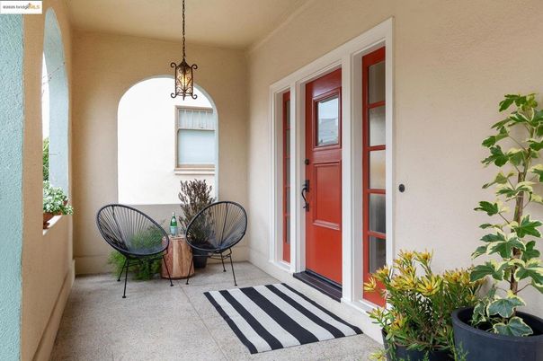 Exterior, Pendant Lights