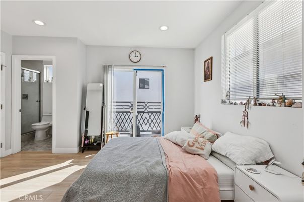 Bathroom, Bedroom, Interior, Recessed Lighting, Wood Texture Flooring