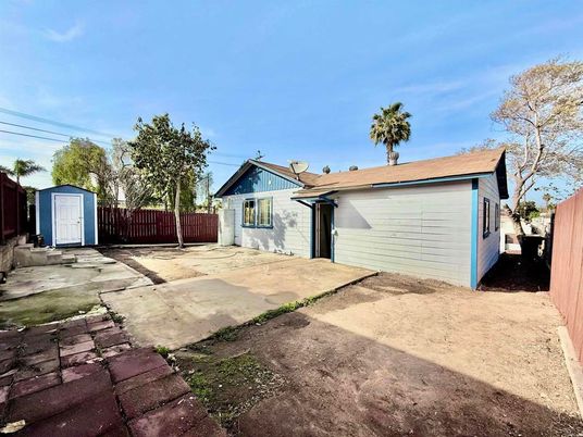 Backyard, Detached Garage, Exterior