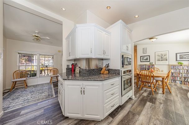 Dining room, Interior, Kitchen, Recessed Lighting, Wood Texture Flooring