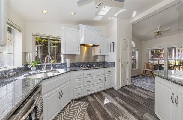 Dining room, Interior, Kitchen, Recessed Lighting, Wood Texture Flooring