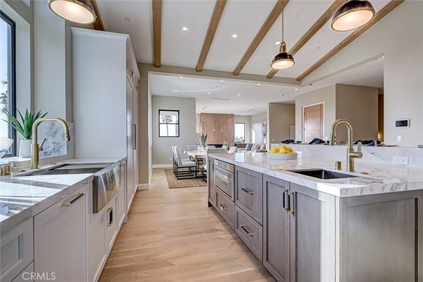 Dining room, Interior, Kitchen, Pendant Lights, Recessed Lighting, Wooden Beams, Wood Texture Flooring