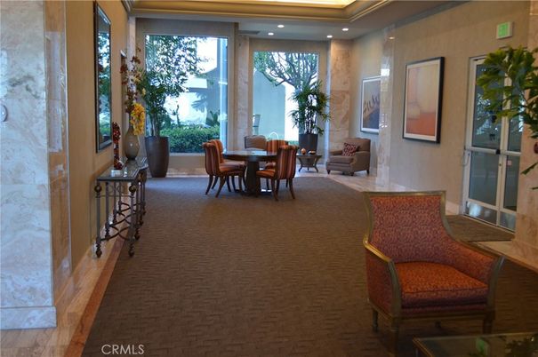 Dining room, Interior, Recessed Lighting