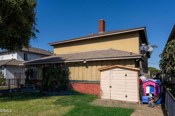 Backyard, Detached Garage, Exterior