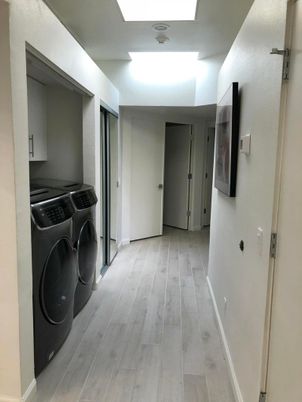 Interior, Utility Closets, Washer, Wood Texture Flooring
