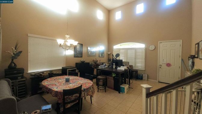 Chandelier, Dining room, Interior, Pendant Lights