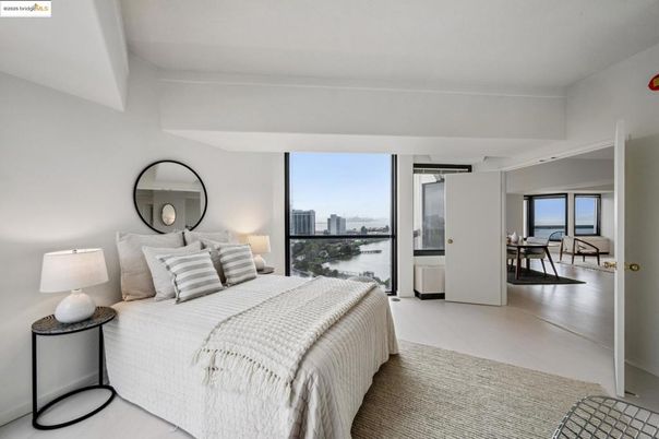 Bedroom, Interior, Water