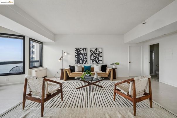 Interior, Living room, Water