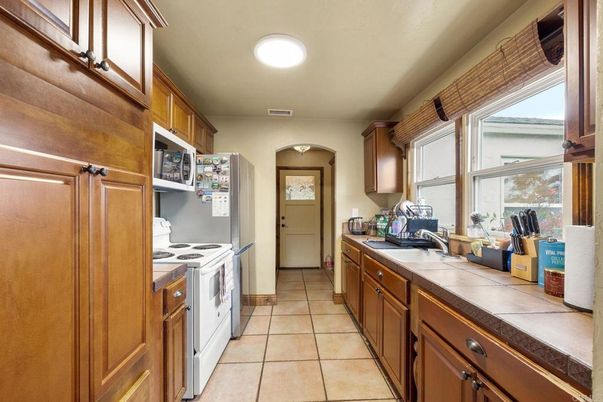 Interior, Kitchen, Tile Countertops