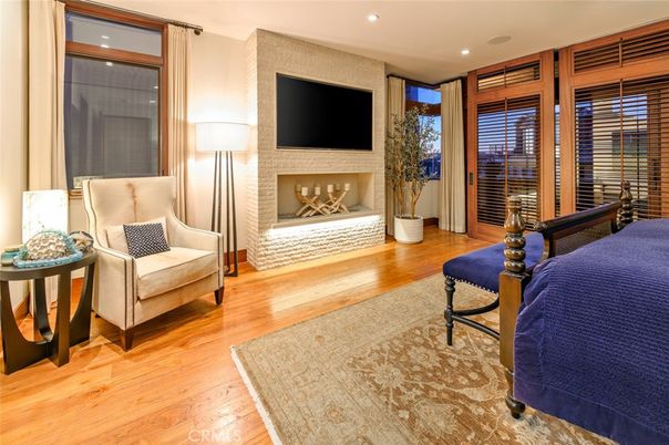 Fireplace, Interior, Recessed Lighting, Wood Texture Flooring