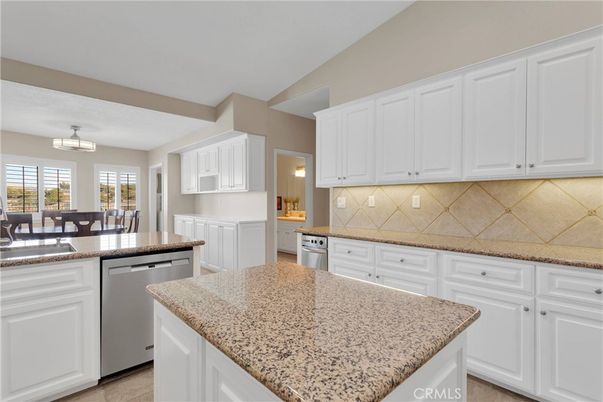 Dining room, Interior, Kitchen, Stainless Steel Appliances