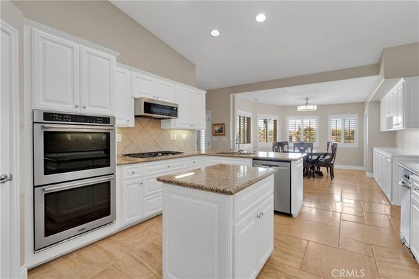 Chandelier, Dining room, Interior, Kitchen, Recessed Lighting, Stainless Steel Appliances