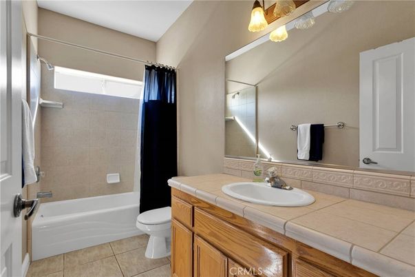 Bathroom, Interior, Tile Countertops