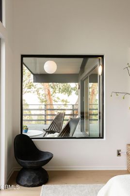 Interior, Pendant Lights, Wood Texture Flooring