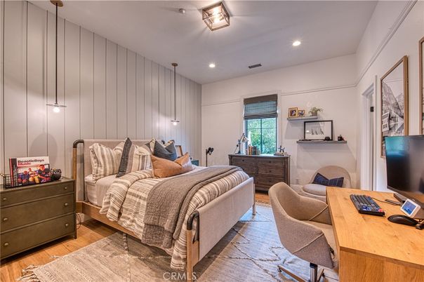 Bedroom, Fireplace, Home Office, Interior, Pendant Lights, Recessed Lighting, Wood Texture Flooring
