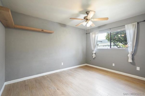 Empty room, Interior, Wooden Beams, Wood Texture Flooring