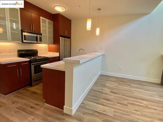 Interior, Kitchen, Pendant Lights, Wood Texture Flooring