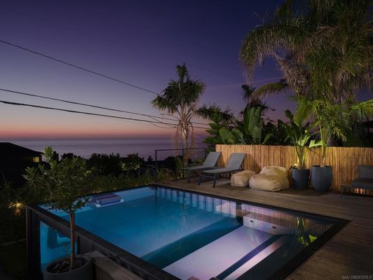 Exterior, Pool, Water